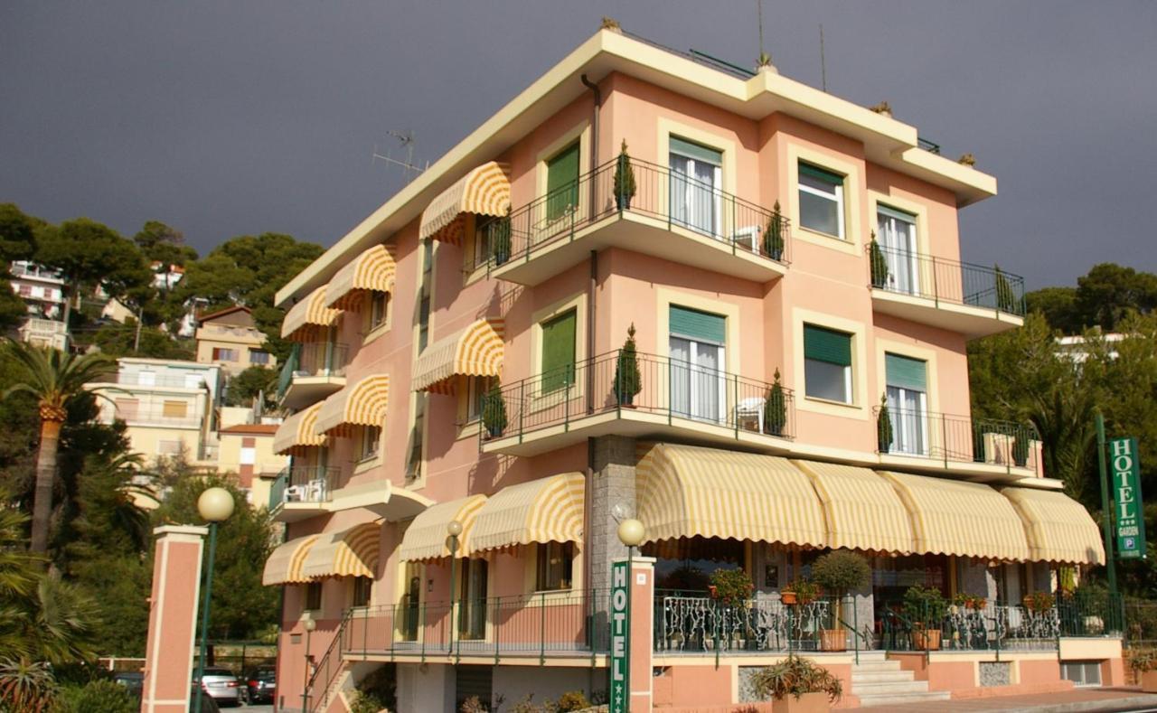 Hotel Garden Marina dʼMarina dʼAndora Zewnętrze zdjęcie