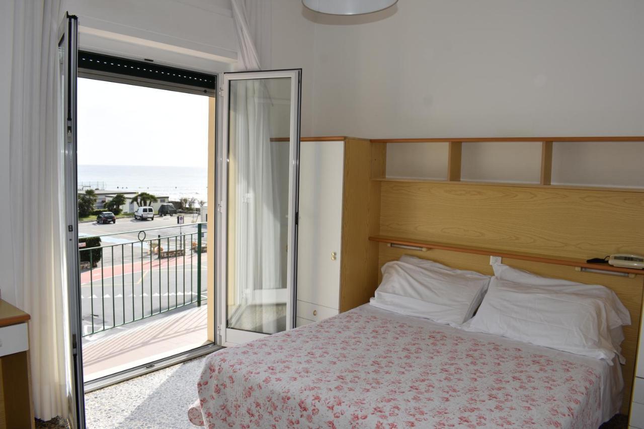 Hotel Garden Marina dʼMarina dʼAndora Zewnętrze zdjęcie