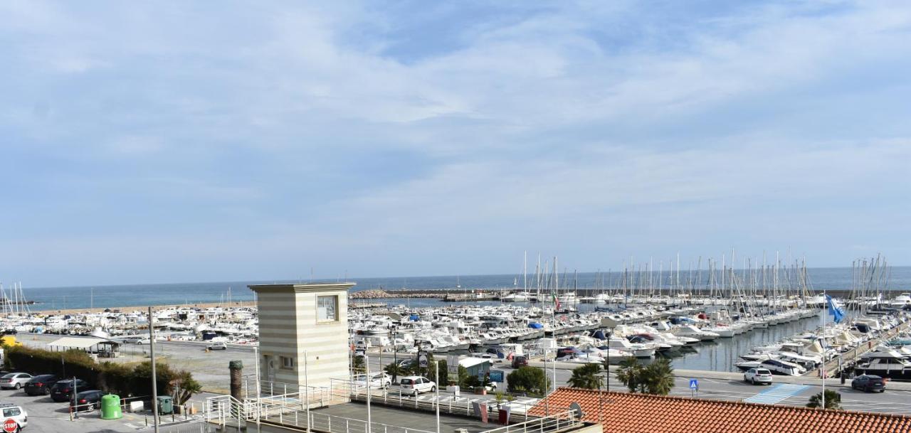 Hotel Garden Marina dʼMarina dʼAndora Zewnętrze zdjęcie
